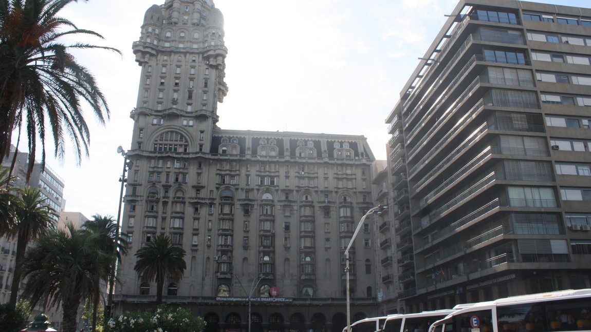Salvo Palace
