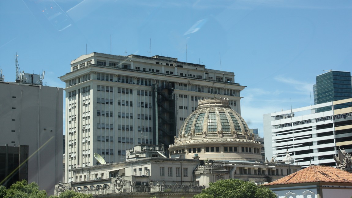 Edificio Estacio De Sa school