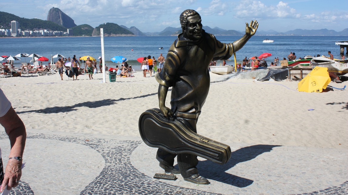 Statue of Dorival Caymmi