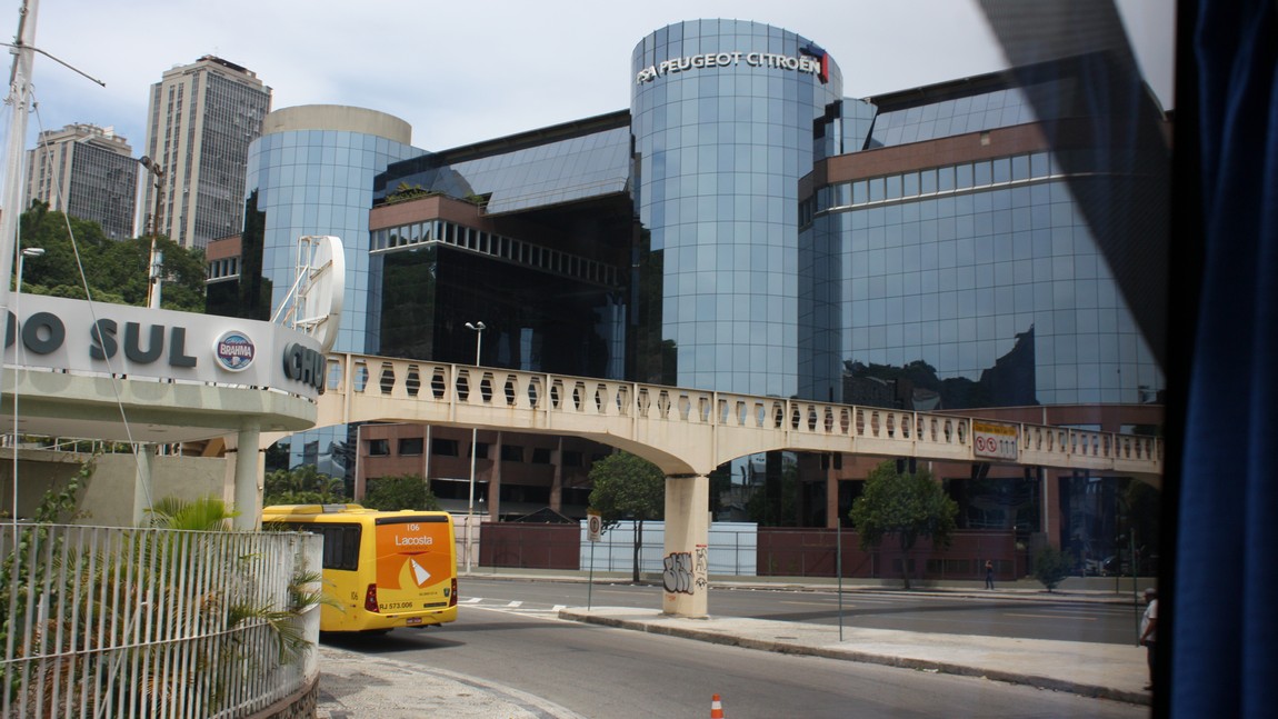 Peugeot Citron car dealership
