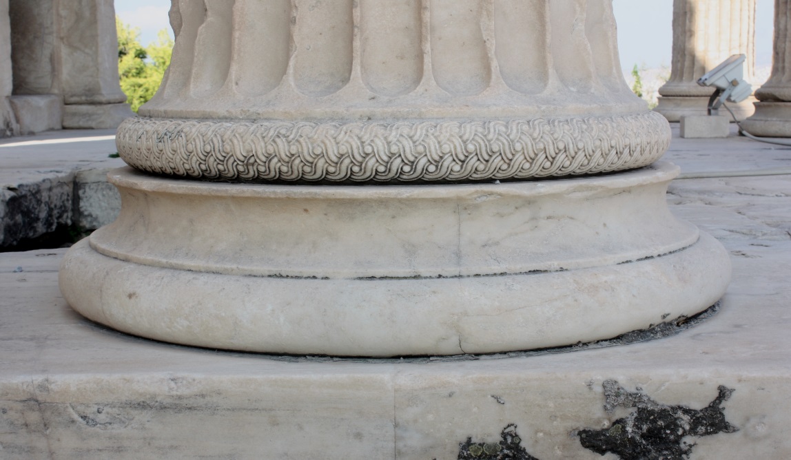 Detail at the base of a column