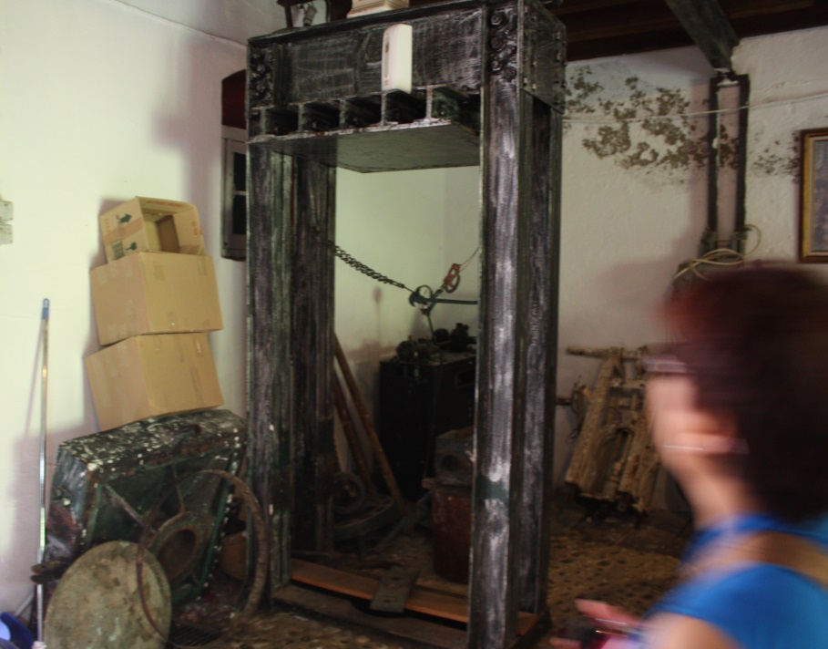 Olive press
