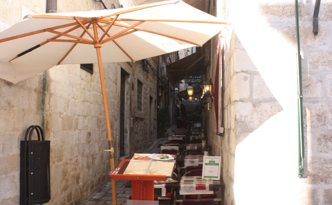 Outdoor cafe