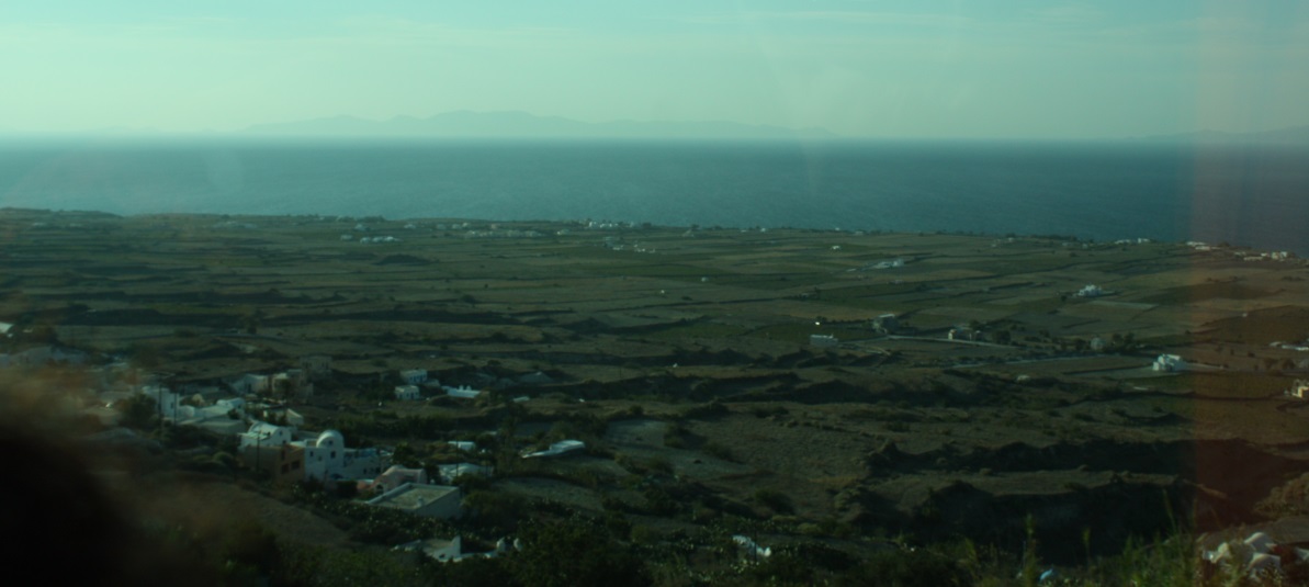 The Eparchiaki Odos Firon-Ias road travels along the top of the hills over Koloumpos