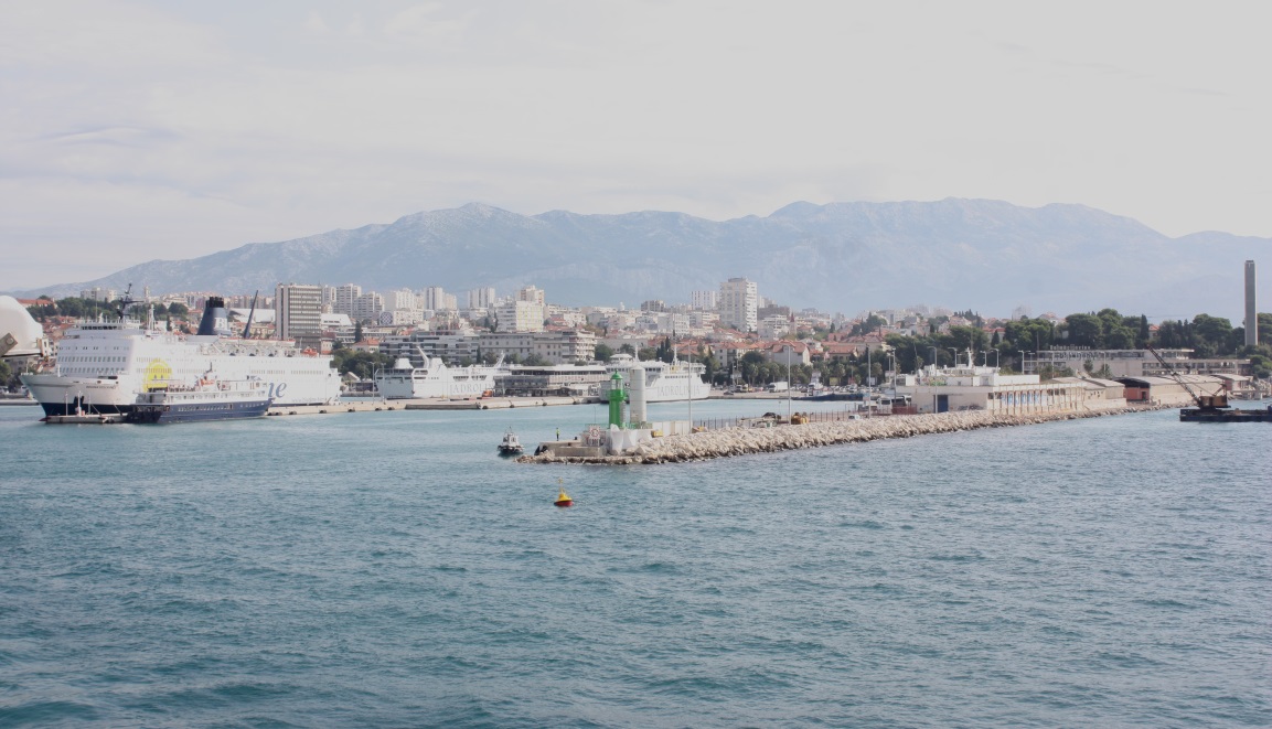 Entering Split Harbour