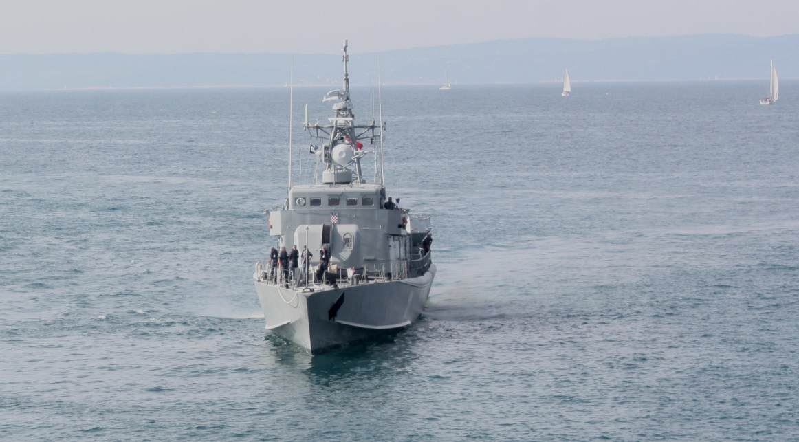 Croatian military vessel returning to Split