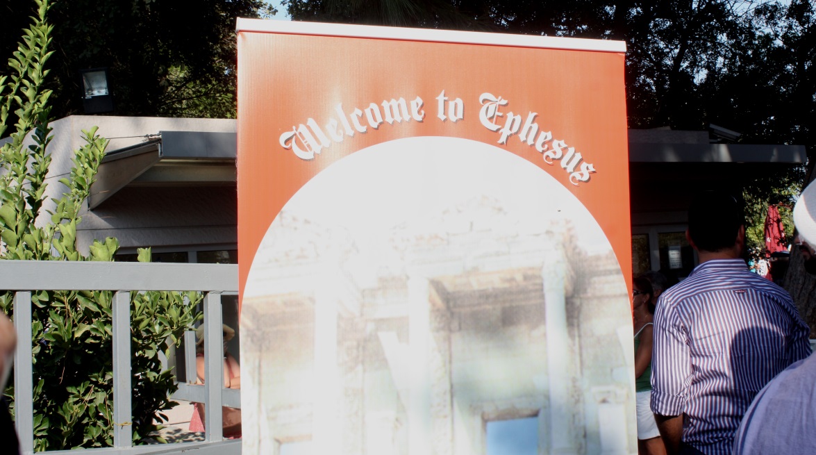 Arrival at the Ephesus ruins