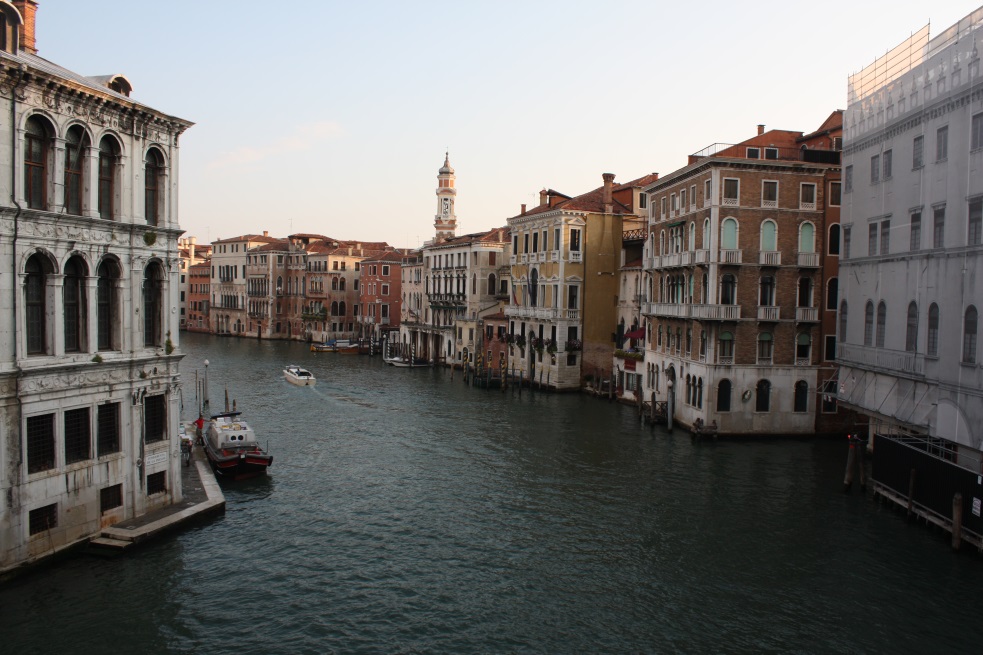 Looking North from the Rialto Bridge