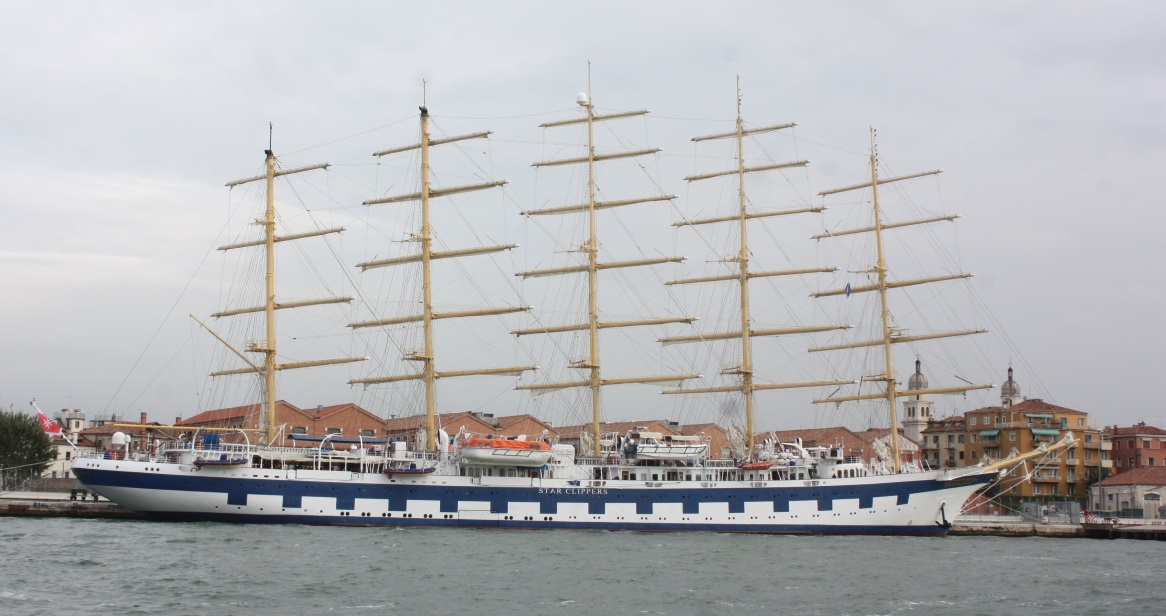 Side view of the Star Clippers Royal Clipper