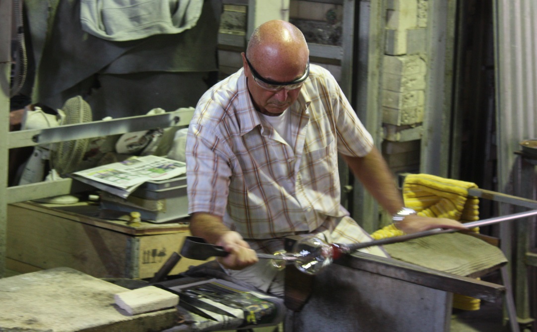 Forming a vase