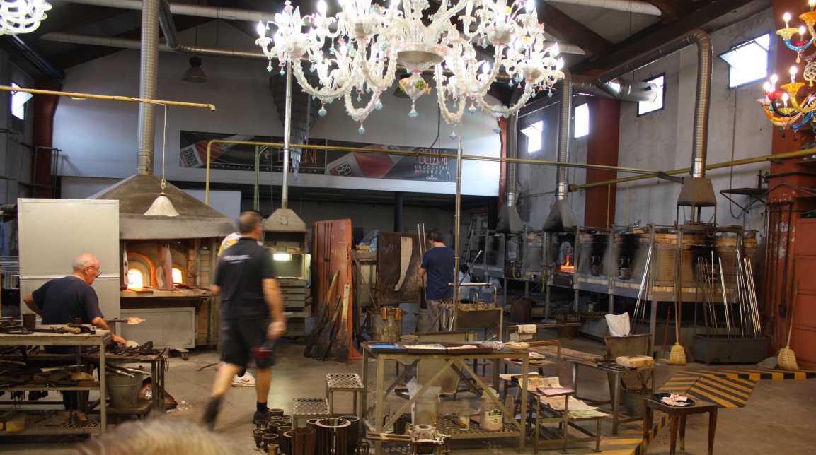Overall view of the glass factory
