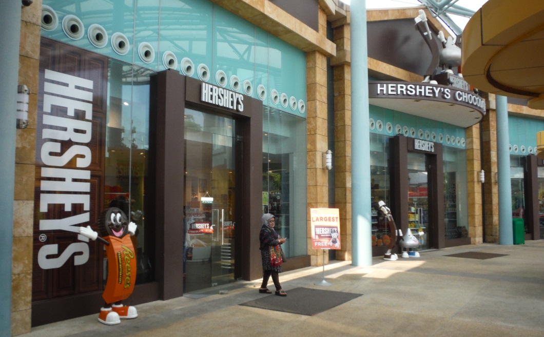 Hershey's has a large store next to Universal Studios