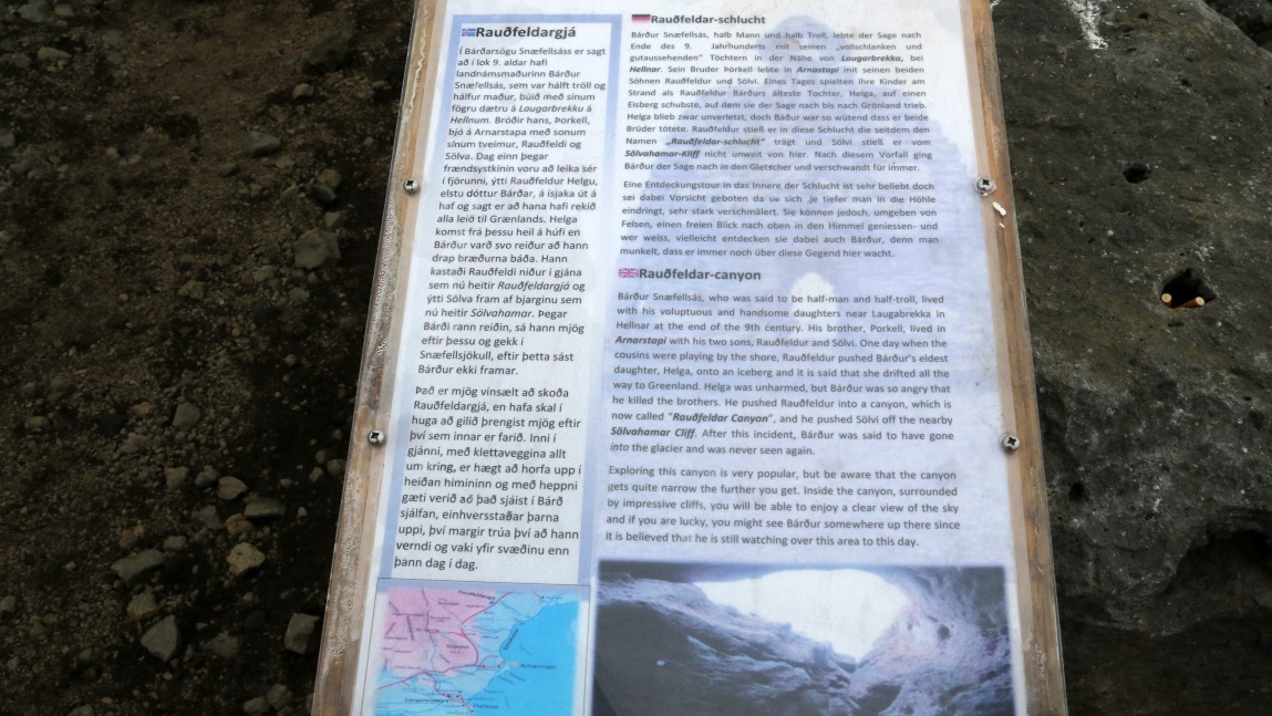 Information about Raudfeldsgja Canyon
