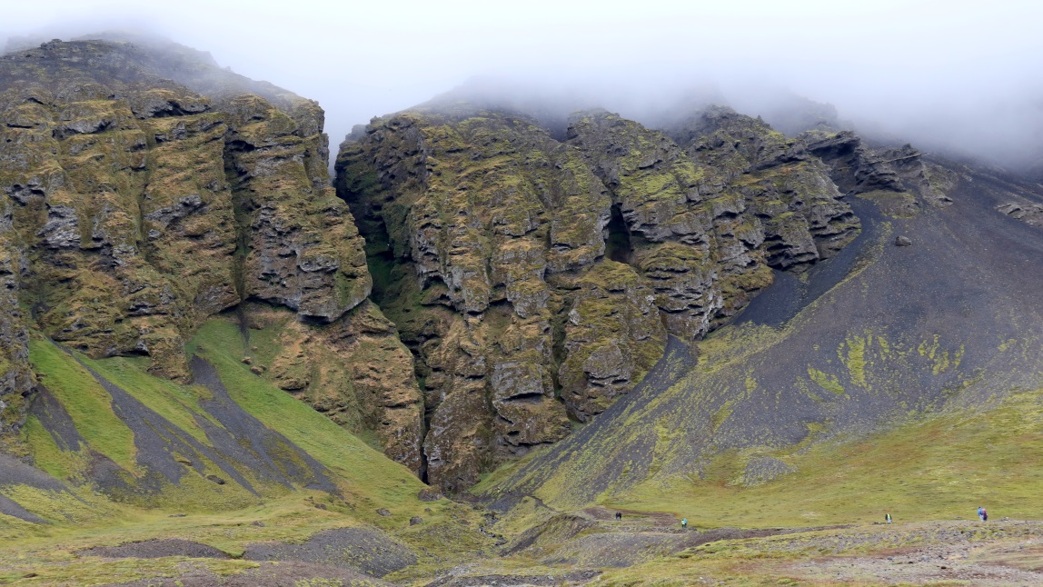 Raudfeldsgja Canyon