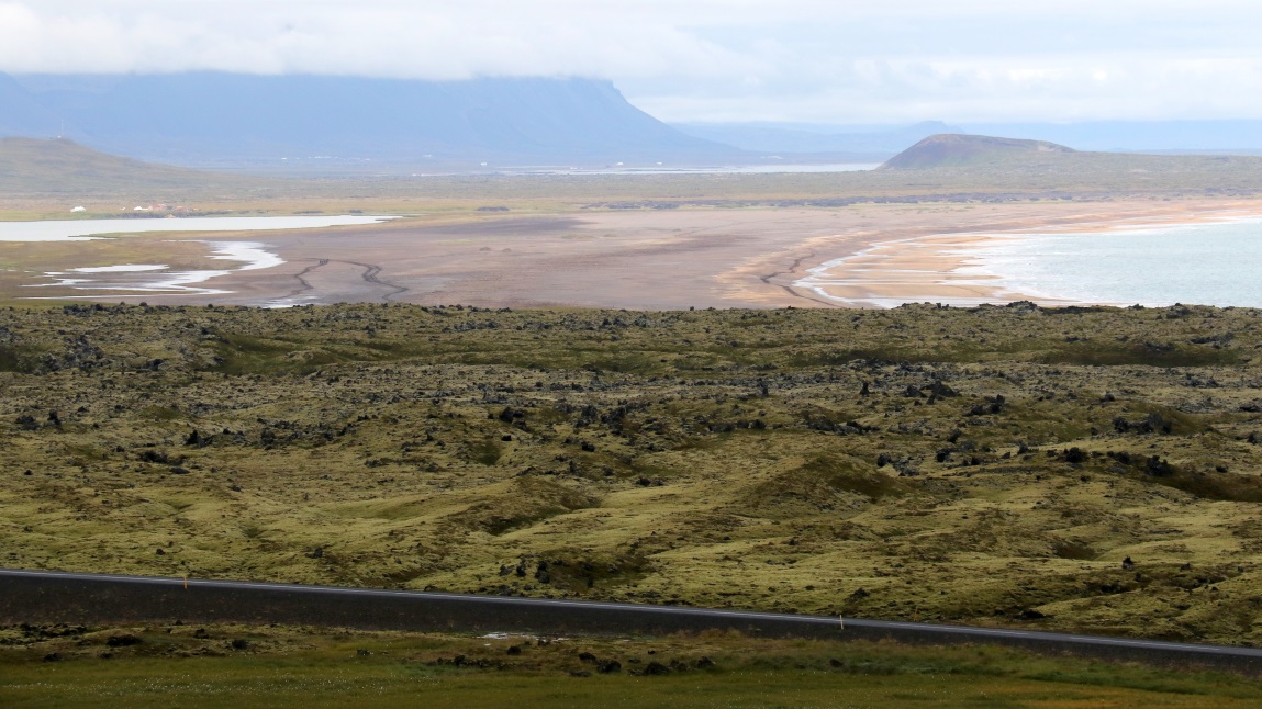 Closer look at the shoreline