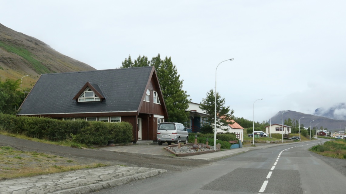 Driving through ingeyri