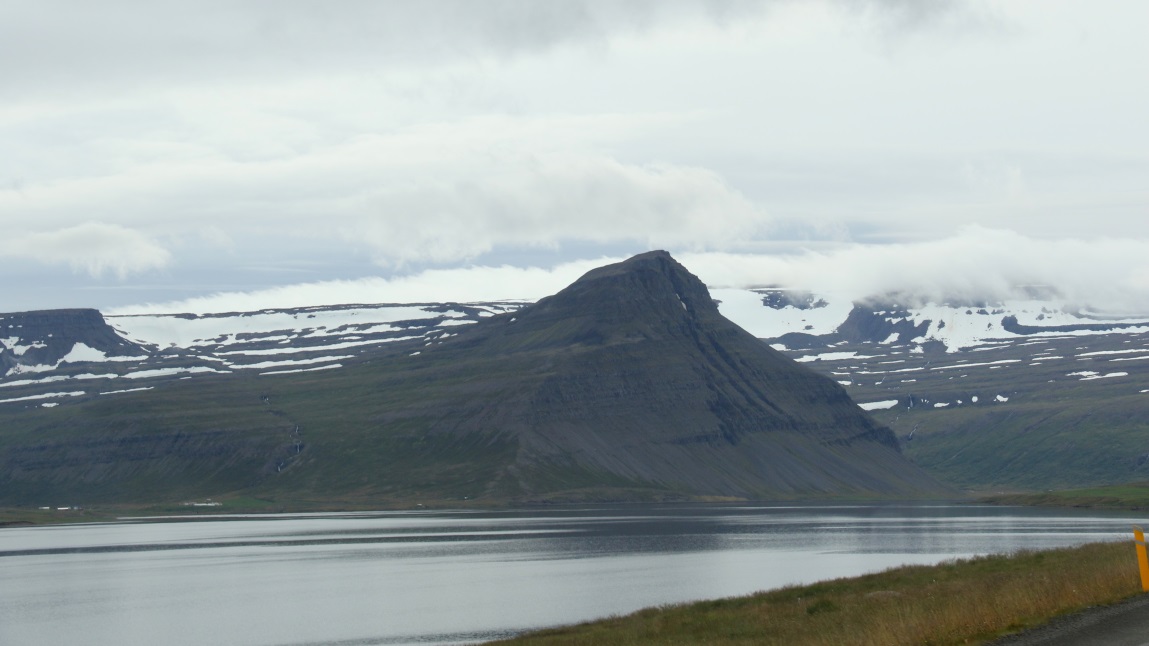 Across lftafjrur