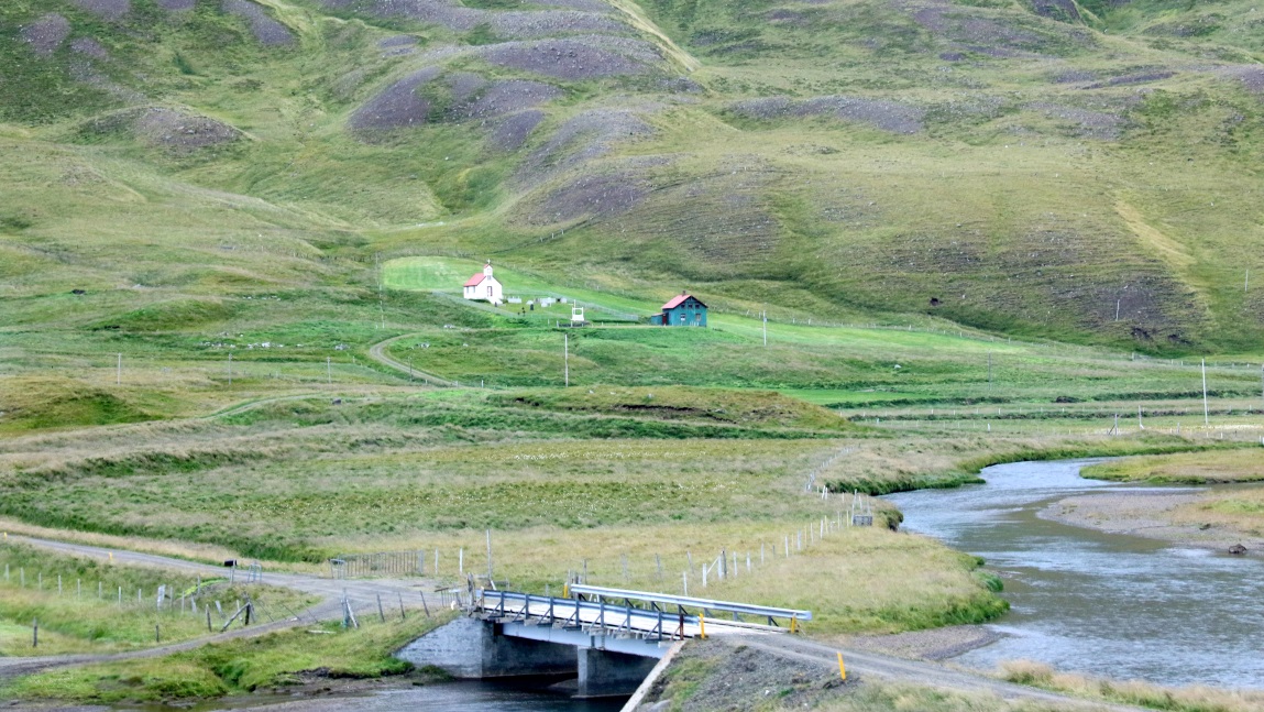 Church in Hvammur