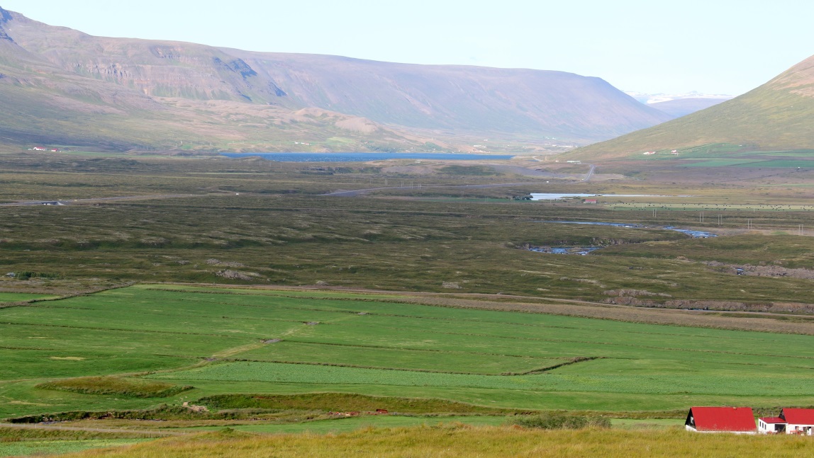 Lake Ljsavatn
