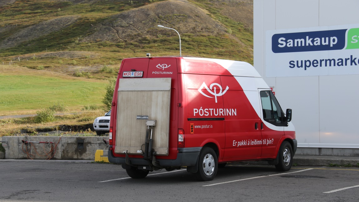 Mail truck