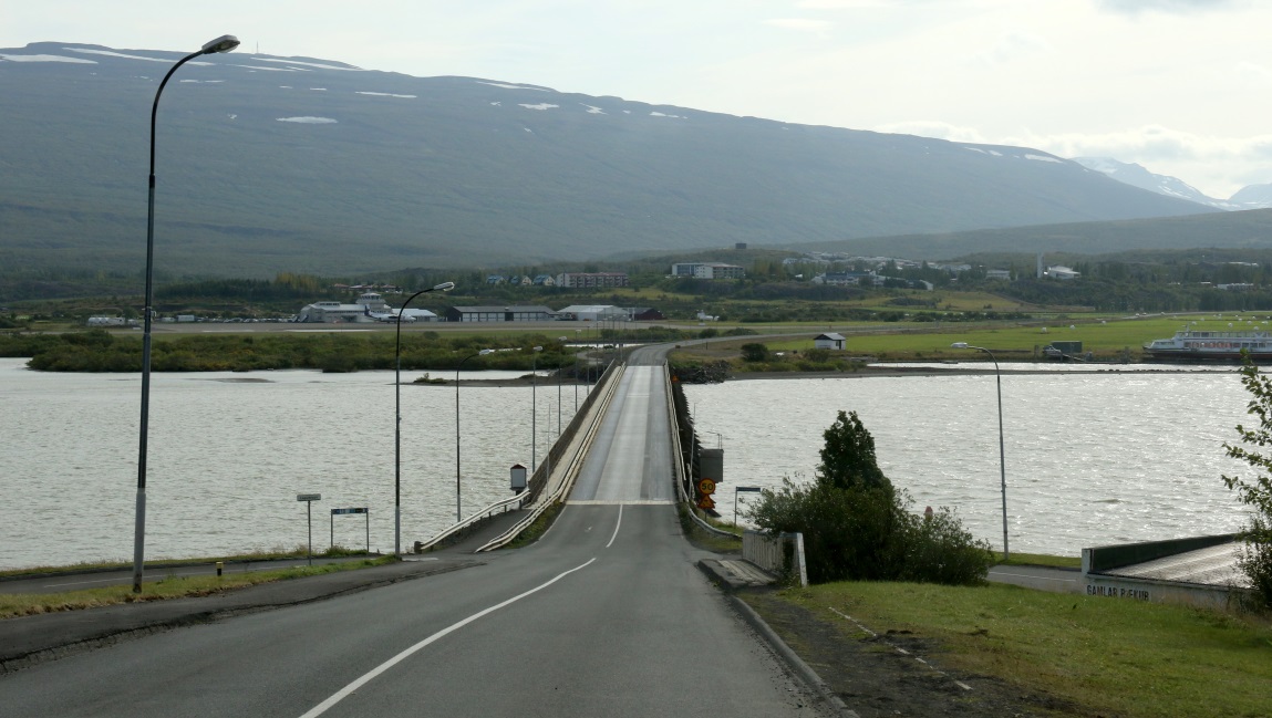 Lagarflj�t river bridge