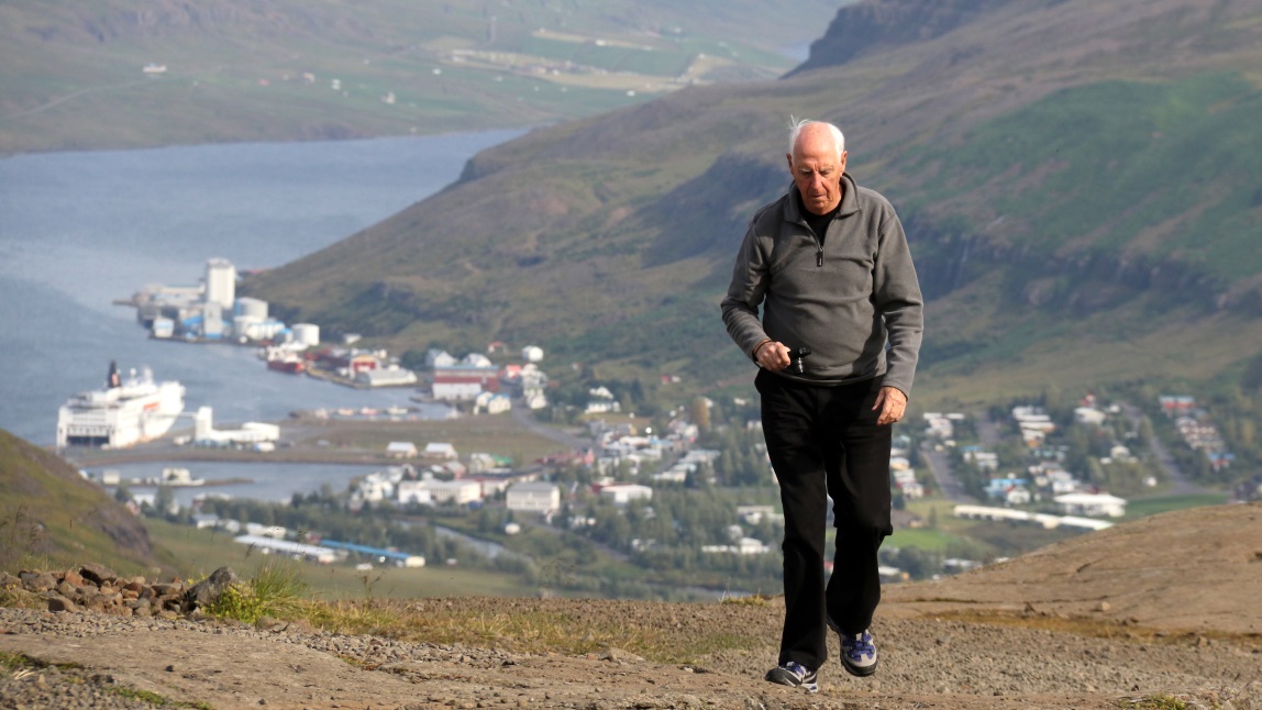 Dad above Seydisfjordur
