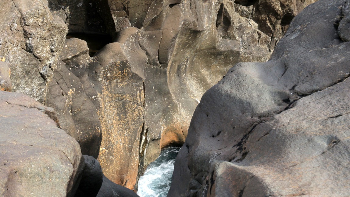 Smooth rocks