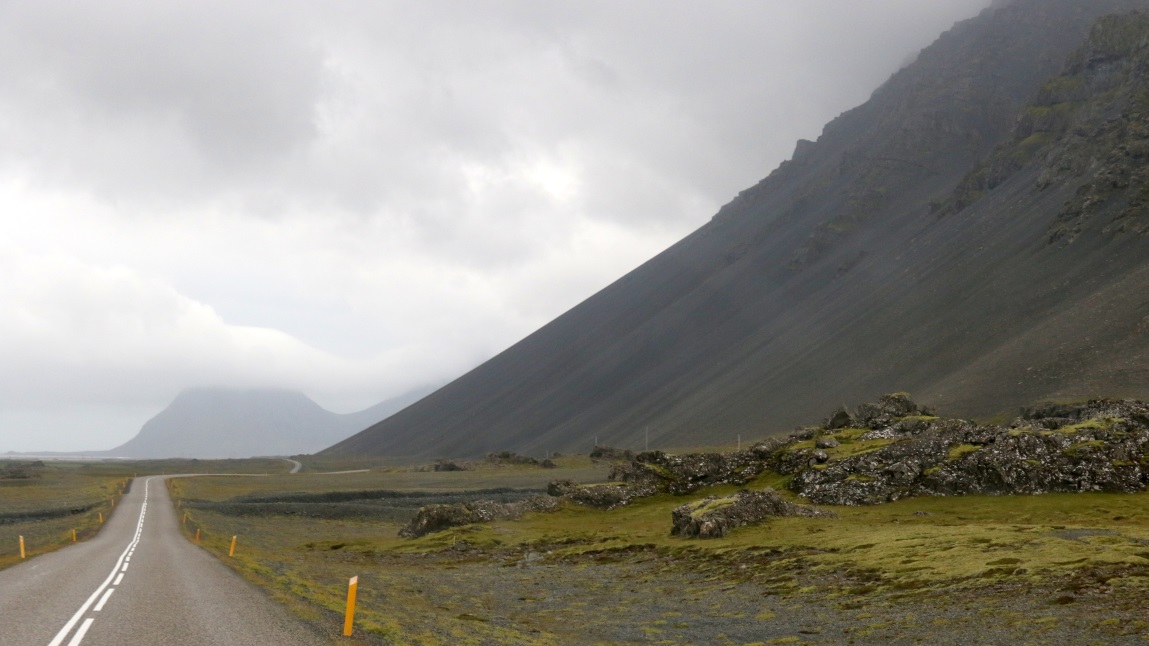 Approaching the mountains
