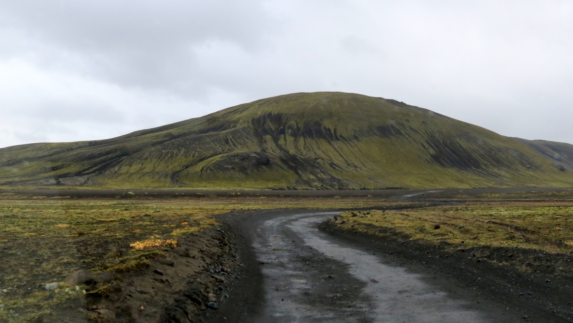 Route F225 heading East