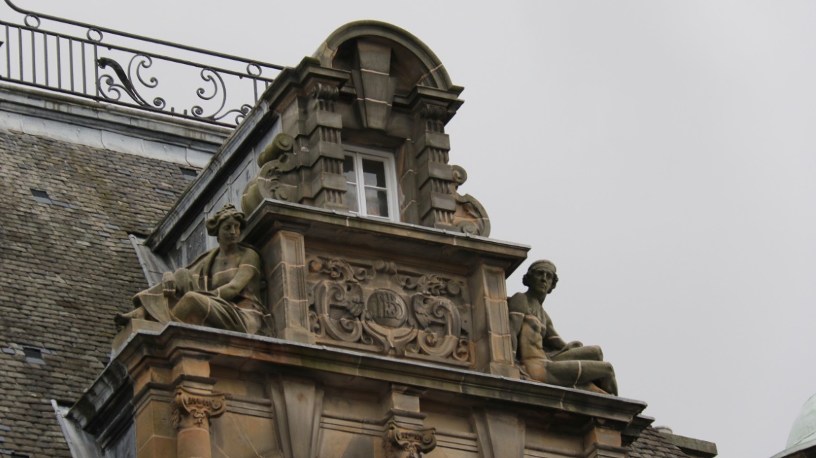 Detail on the former bank building