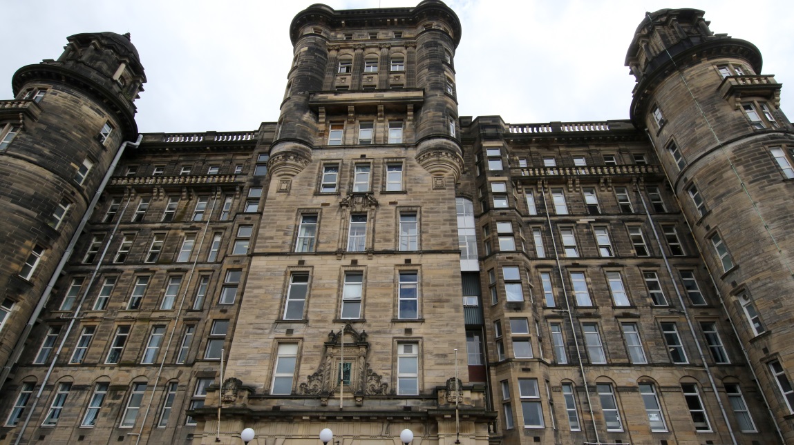 Looking up at the Glasgow Infirmary