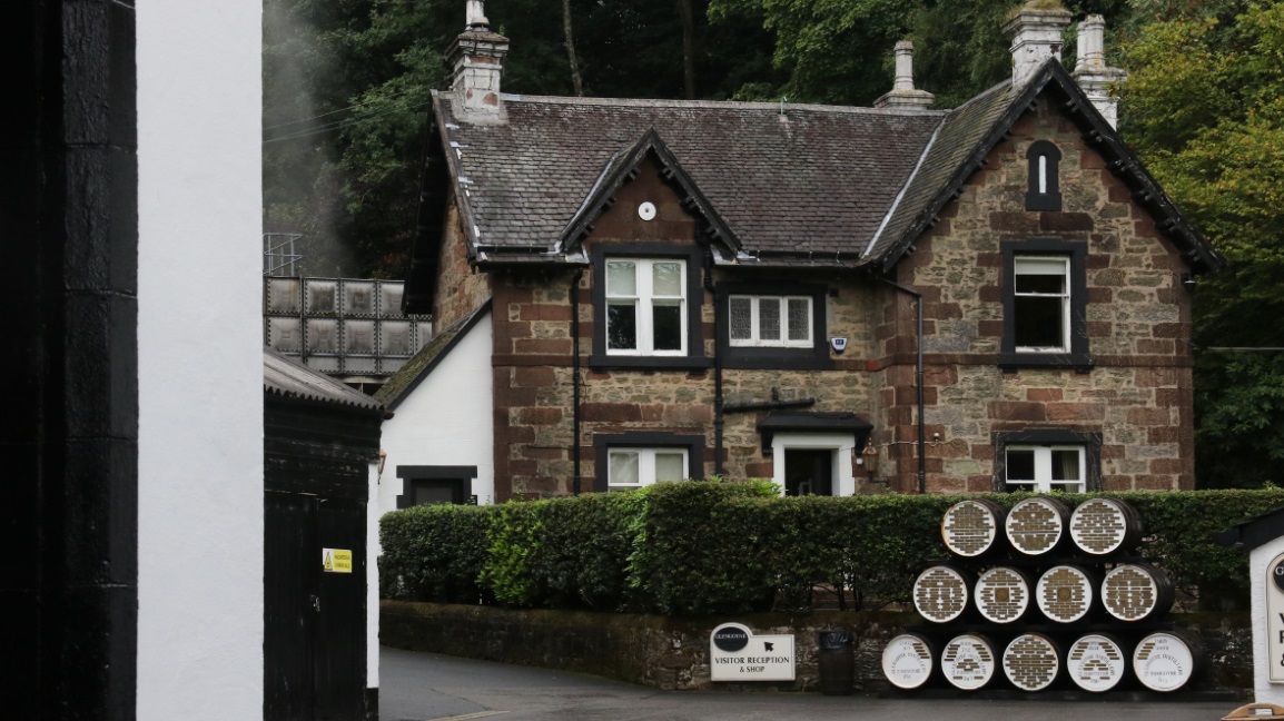 Glengoyne has a gift shop