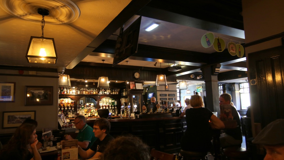 Lunch time at Milnes Of Rose Street