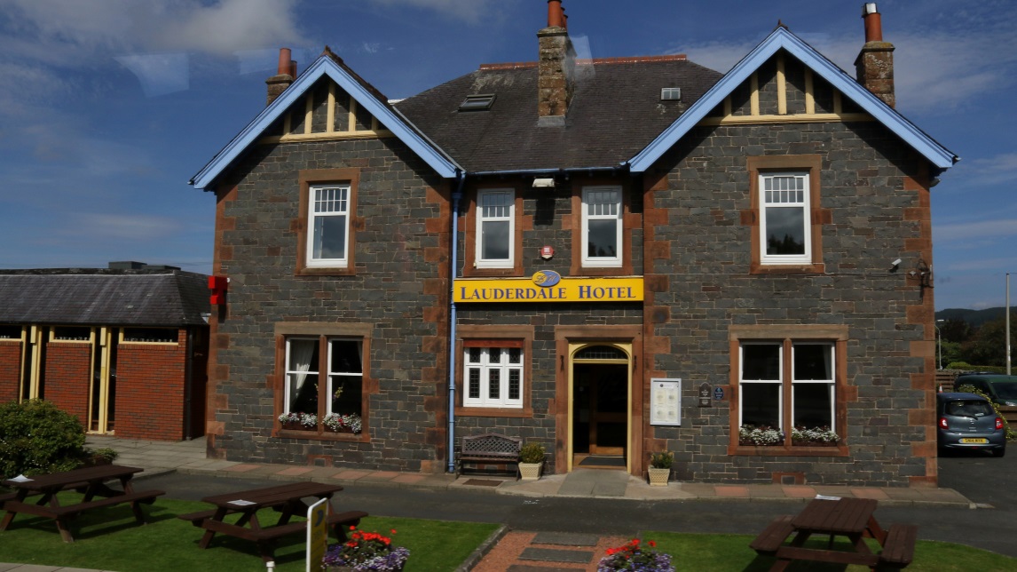 Lauderdale Hotel in Lauder