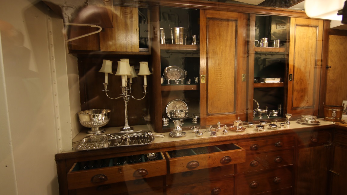Silverware storage