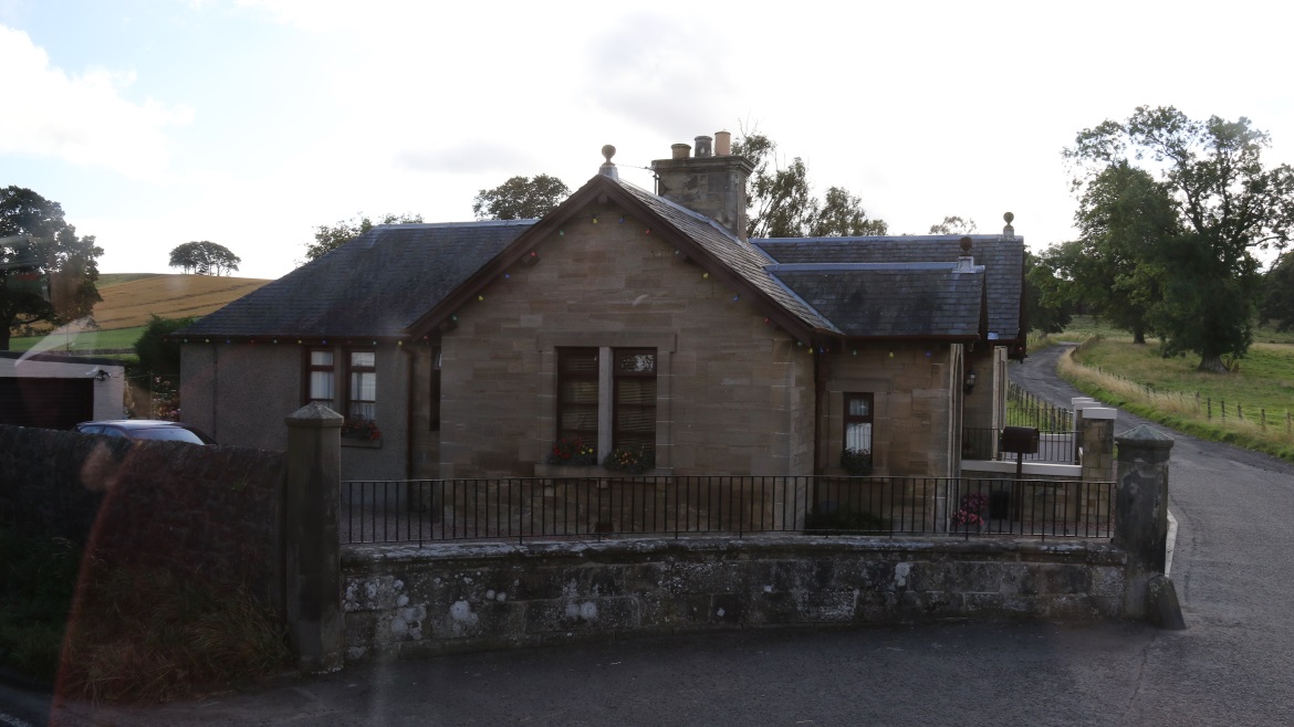 House in Kettlebridge