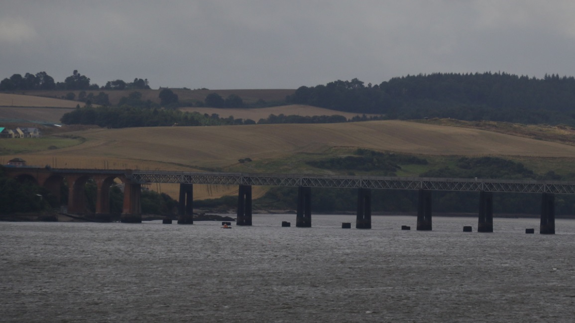 Tay River rail bridge