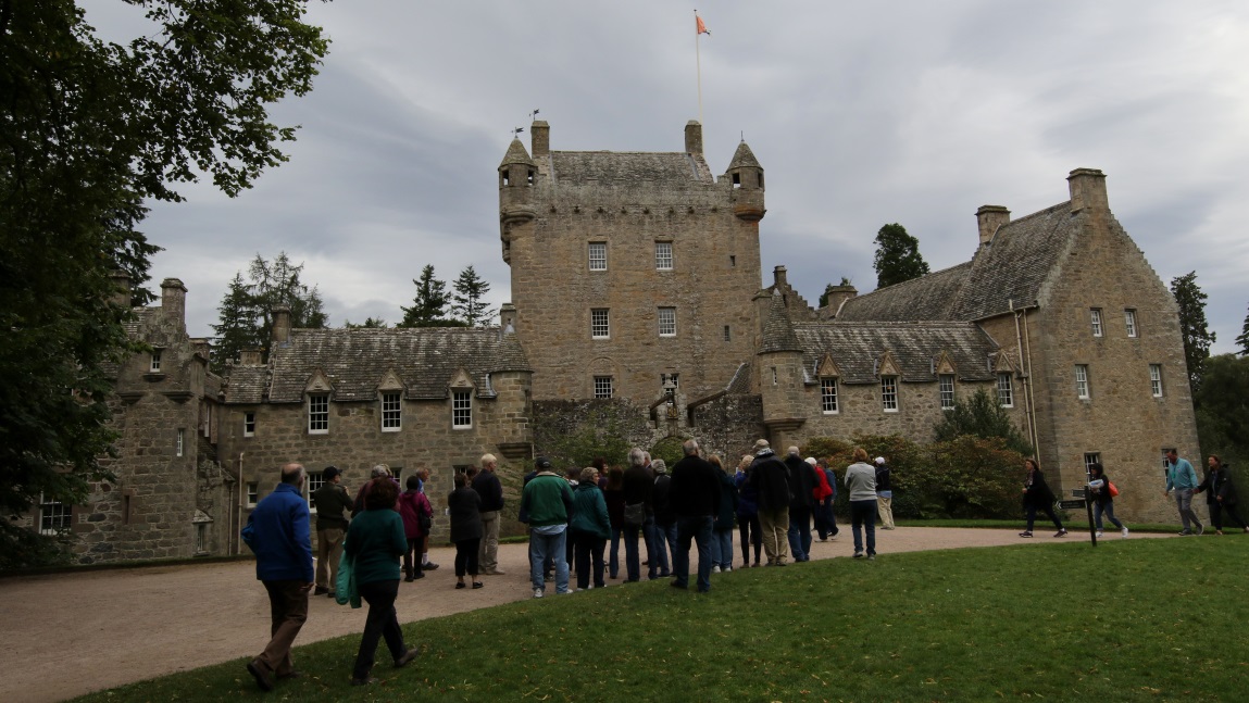 Arrival at Cawdor Castle