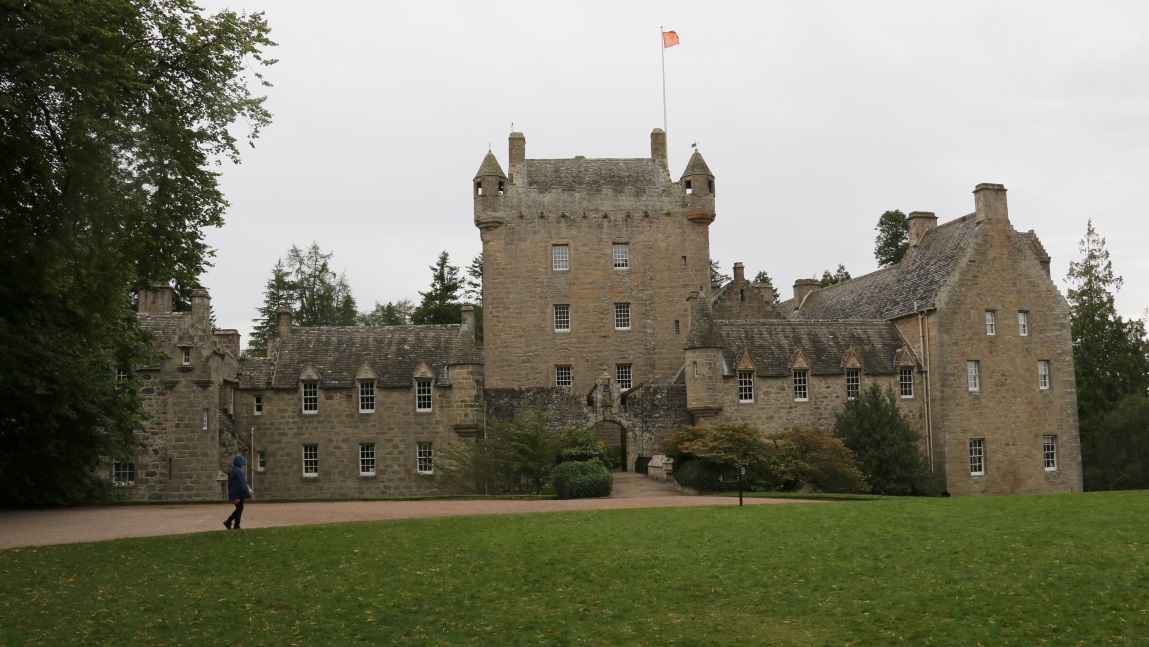 Clear view of the castle
