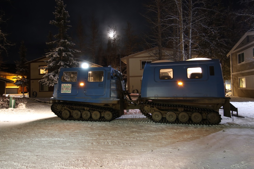 Snow tractor