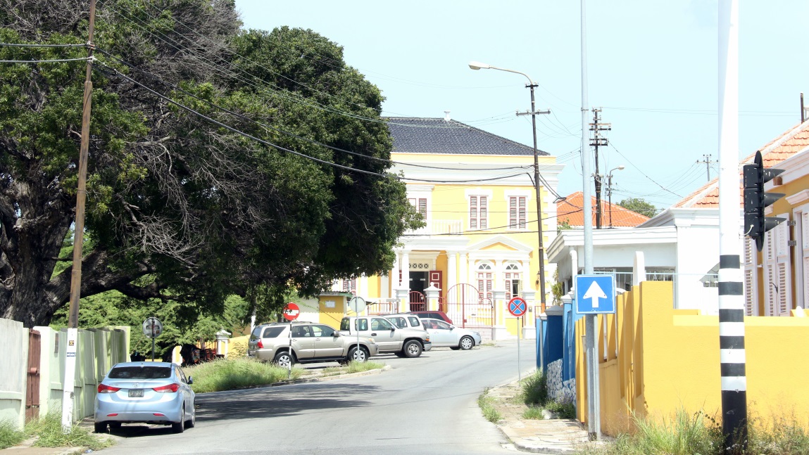 Departing Willemstad on Arubastraat Street