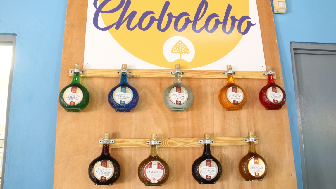 Nine varieties of liqueur