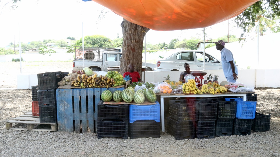 Fresh fruit stand