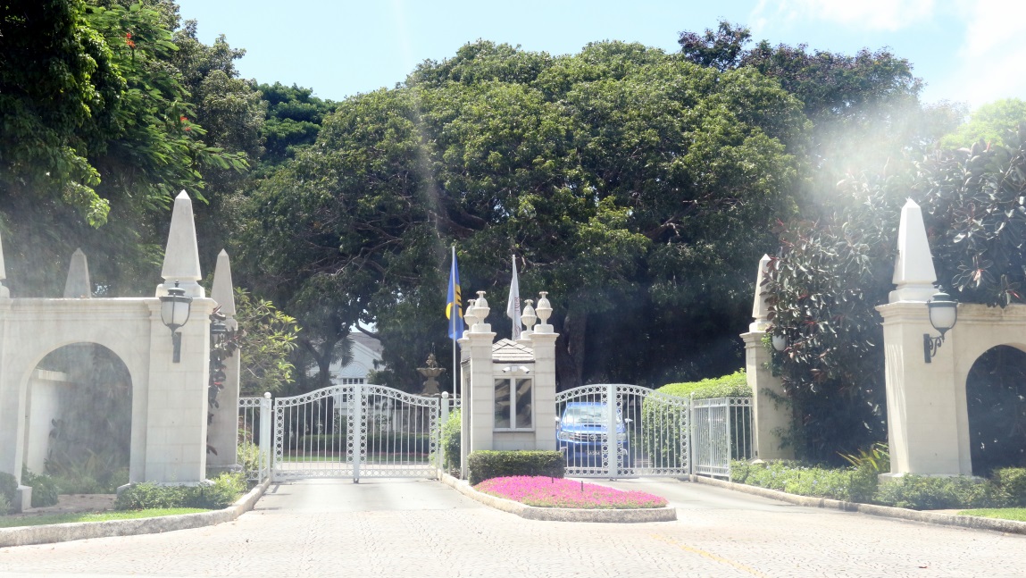 Gated mansions