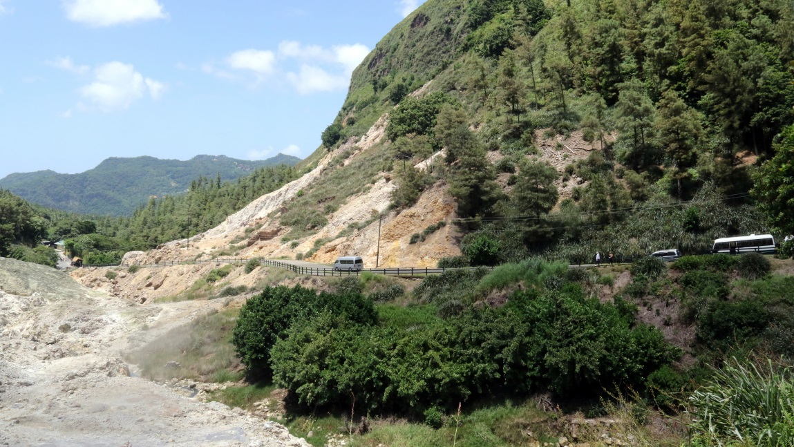 This is why they call it a drive in volcano