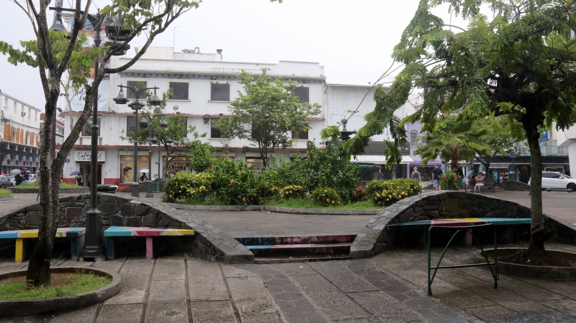 Place Mgr Romro