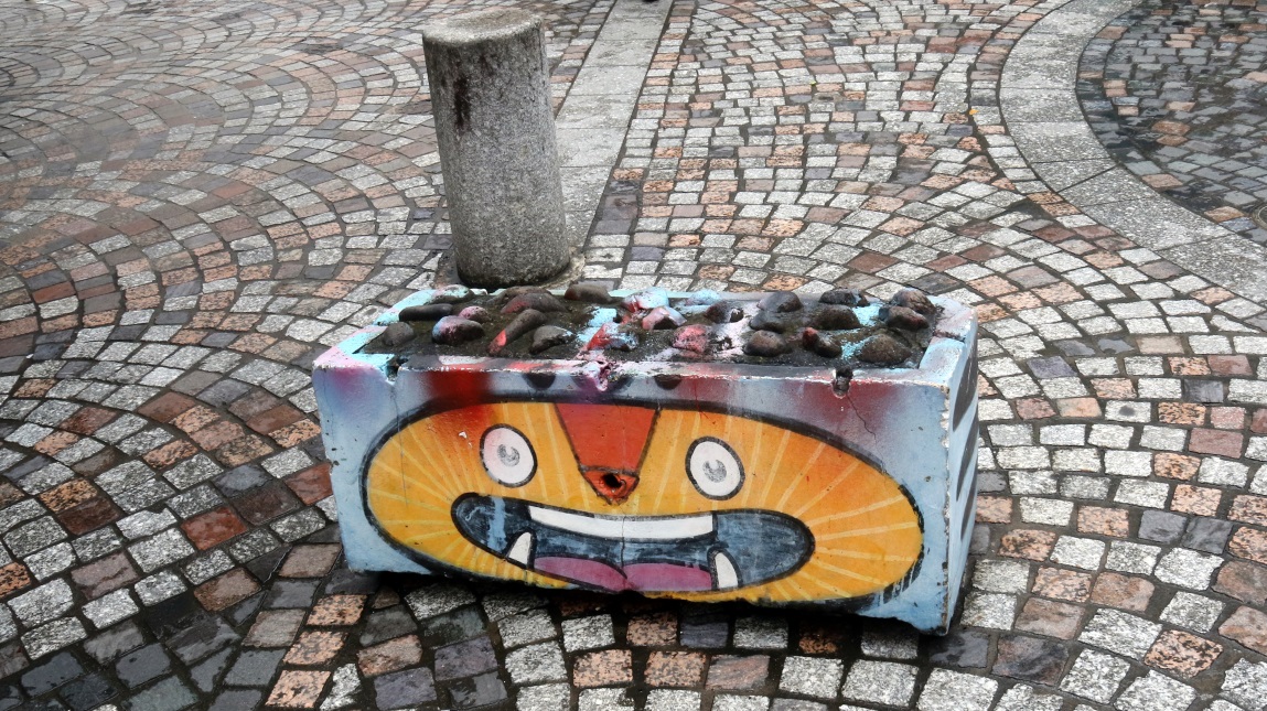 Another painted concrete box