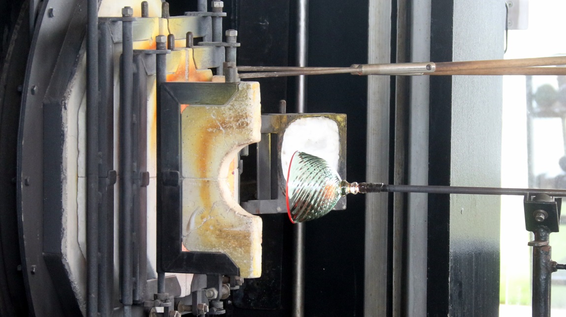 Workpiece must be kept hot