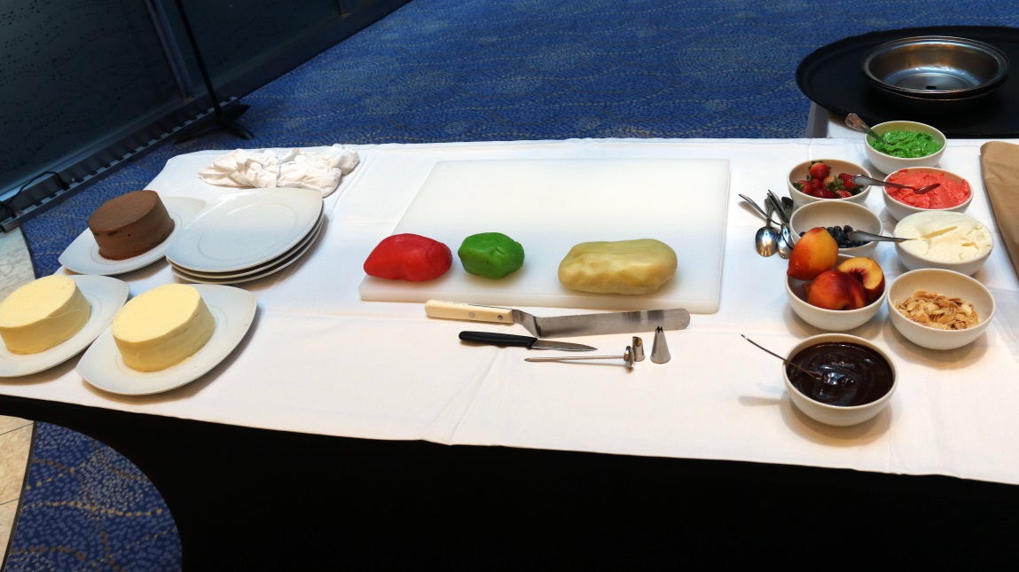 Cake decorating demonstration