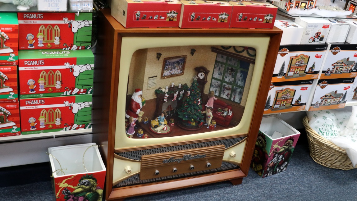 Creative TV set